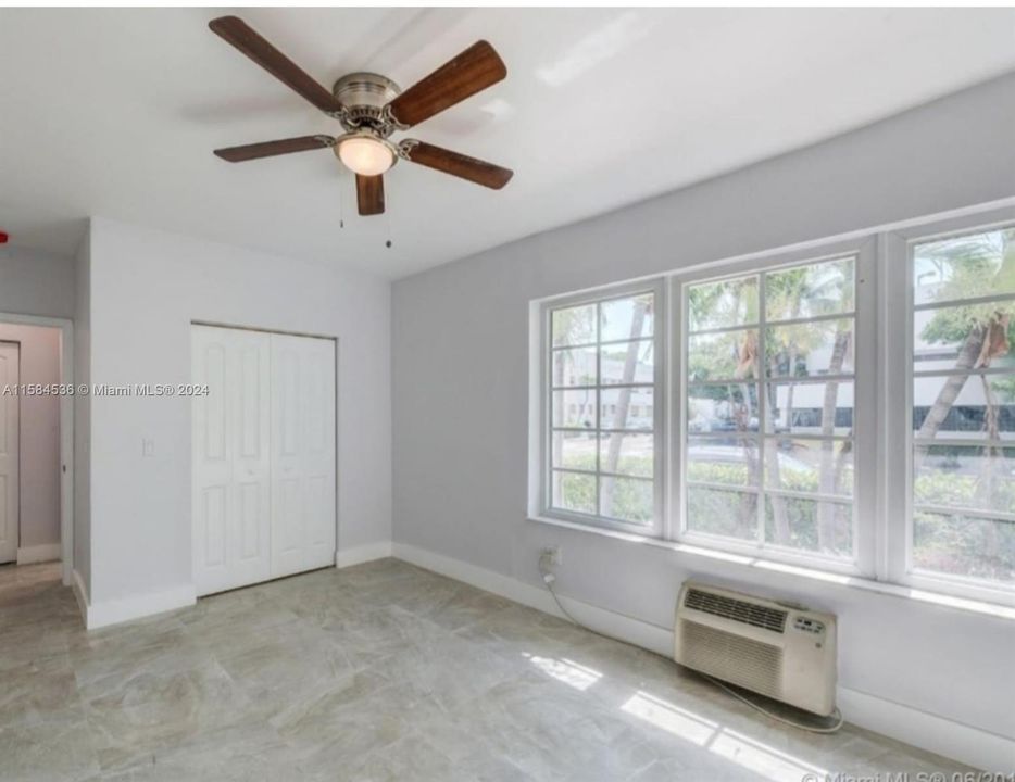 For Rent: $2,198 (1 beds, 1 baths, 8068 Square Feet)