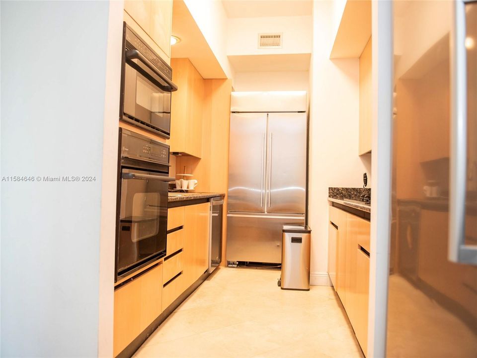 For Rent: $8,700 (2 beds, 2 baths, 1330 Square Feet)