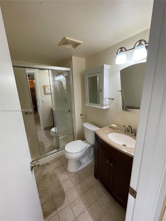 For Rent: $2,250 (2 beds, 2 baths, 1096 Square Feet)