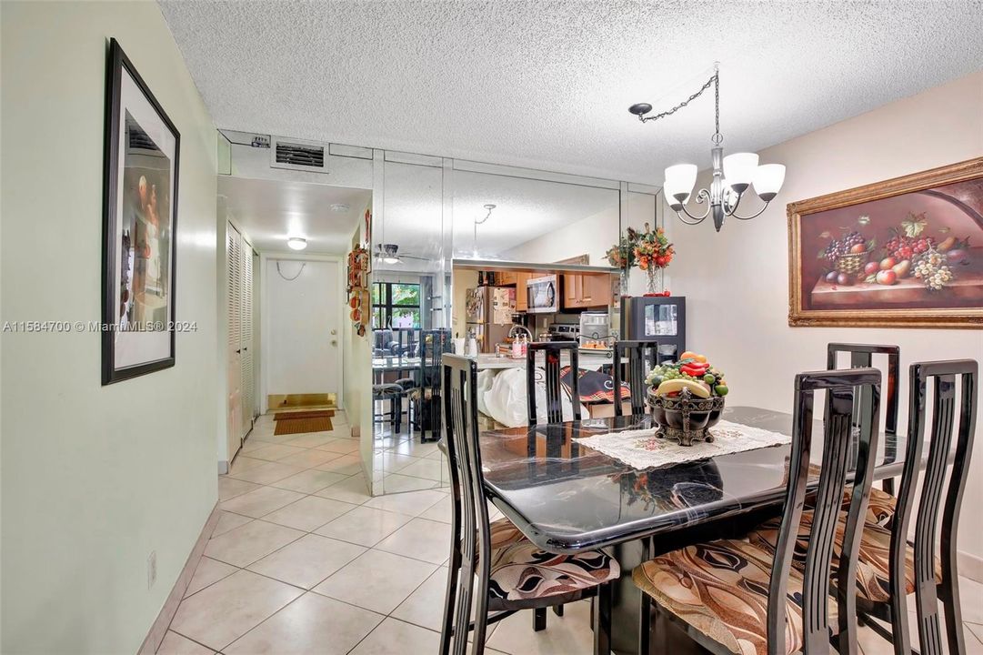 For Sale: $150,000 (2 beds, 2 baths, 960 Square Feet)