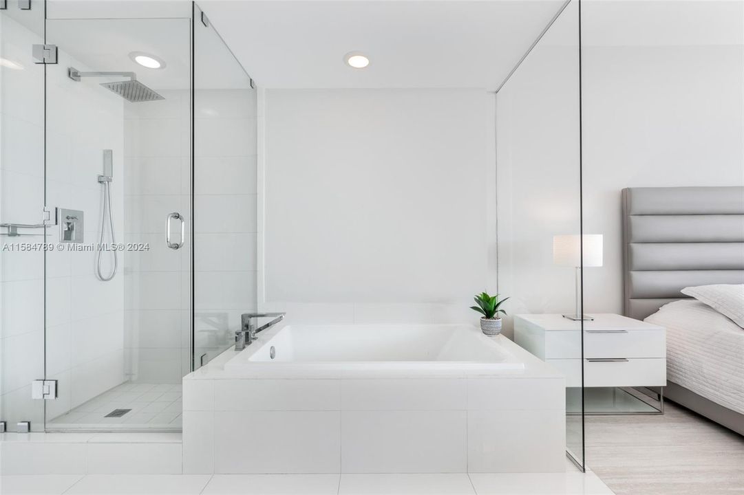 Recently Rented: $6,000 (2 beds, 3 baths, 1198 Square Feet)