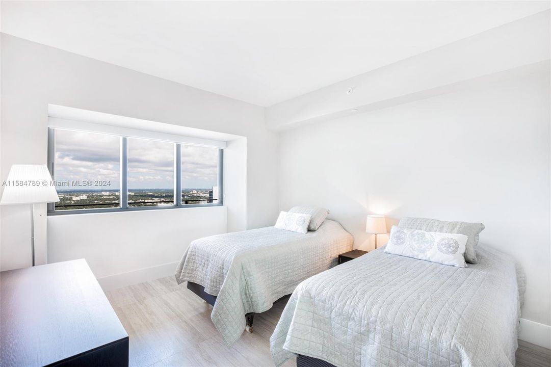 Recently Rented: $6,000 (2 beds, 3 baths, 1198 Square Feet)