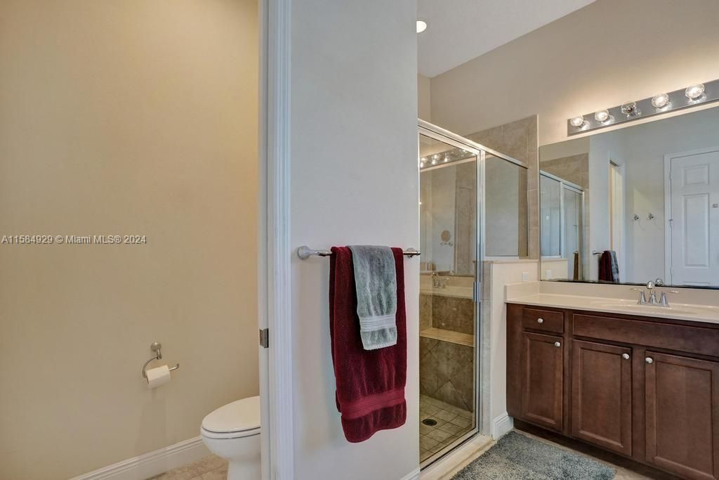待售: $369,000 (2 贝兹, 2 浴室, 1412 平方英尺)