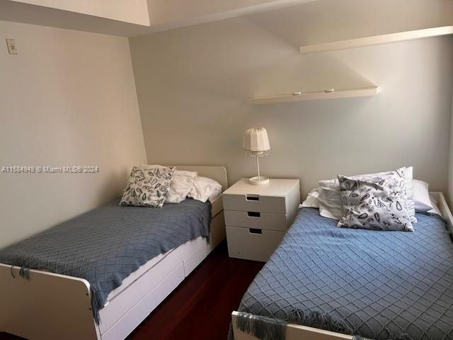 Active With Contract: $4,900 (2 beds, 2 baths, 1155 Square Feet)