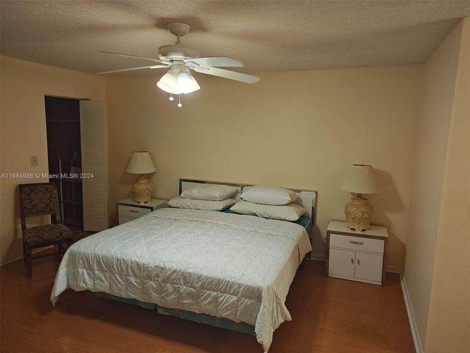 For Rent: $2,200 (2 beds, 2 baths, 1092 Square Feet)