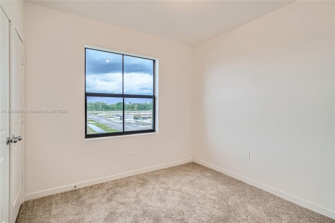 Active With Contract: $445,000 (3 beds, 2 baths, 1456 Square Feet)