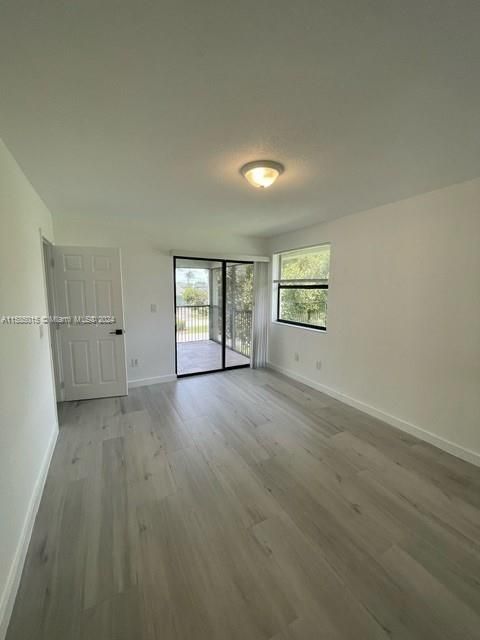 For Rent: $2,200 (2 beds, 2 baths, 970 Square Feet)