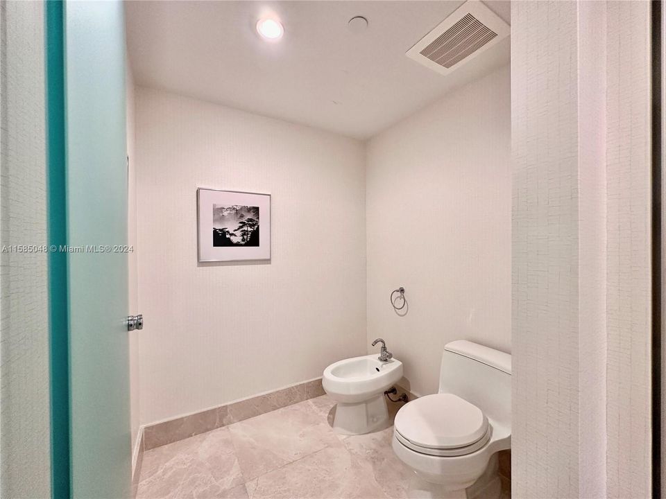 В аренду: $14,900 (3 спален, 3 ванн, 1927 Квадратных фут)