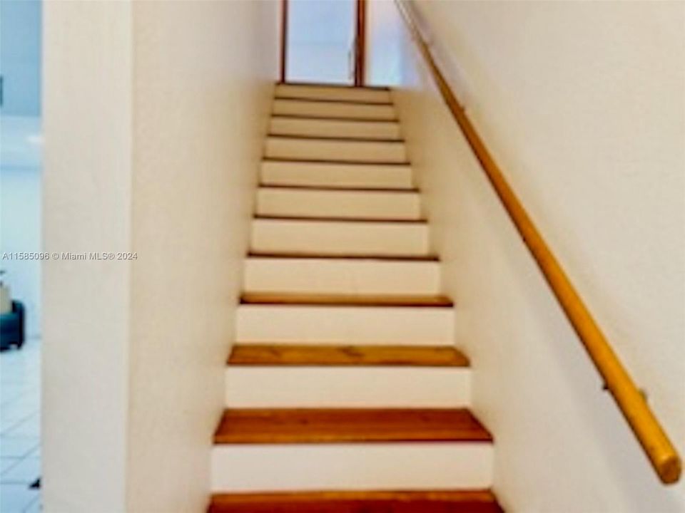 Recently Rented: $2,500 (2 beds, 1 baths, 1205 Square Feet)