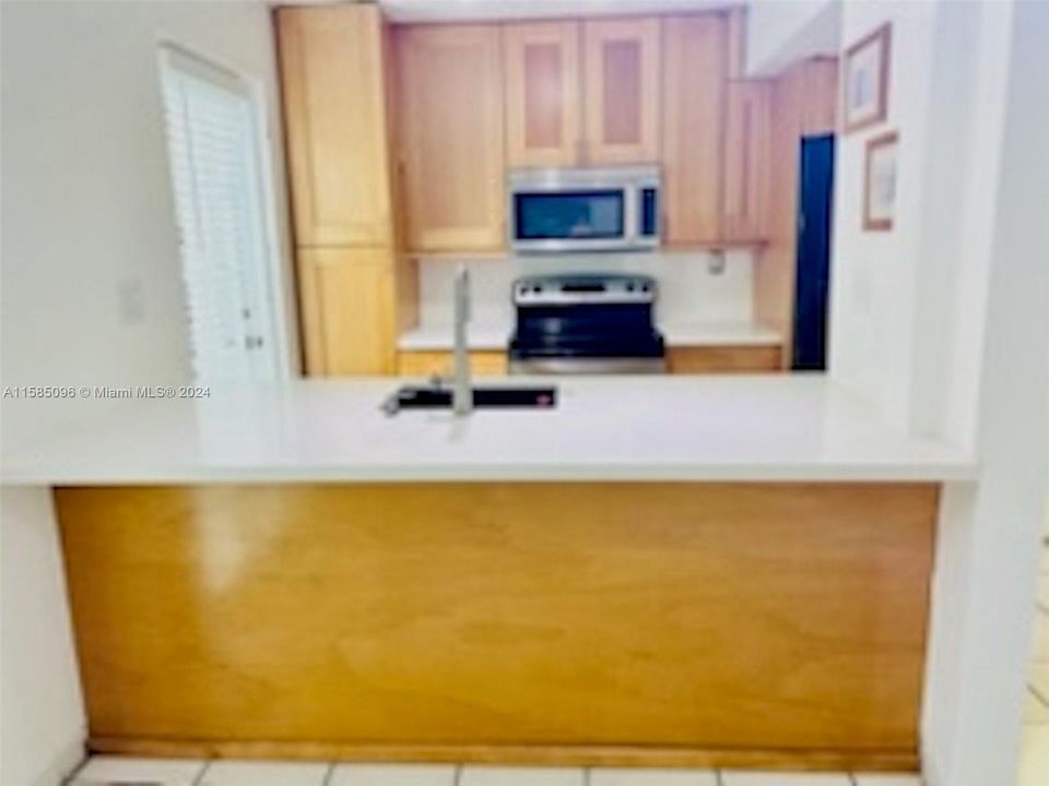 Recently Rented: $2,500 (2 beds, 1 baths, 1205 Square Feet)