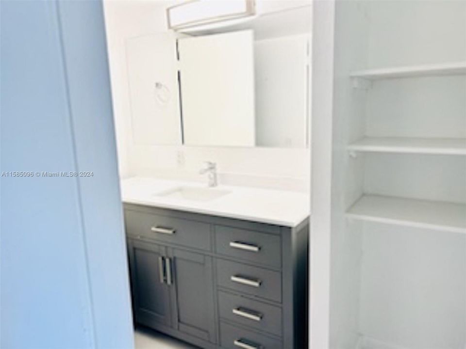 Recently Rented: $2,500 (2 beds, 1 baths, 1205 Square Feet)