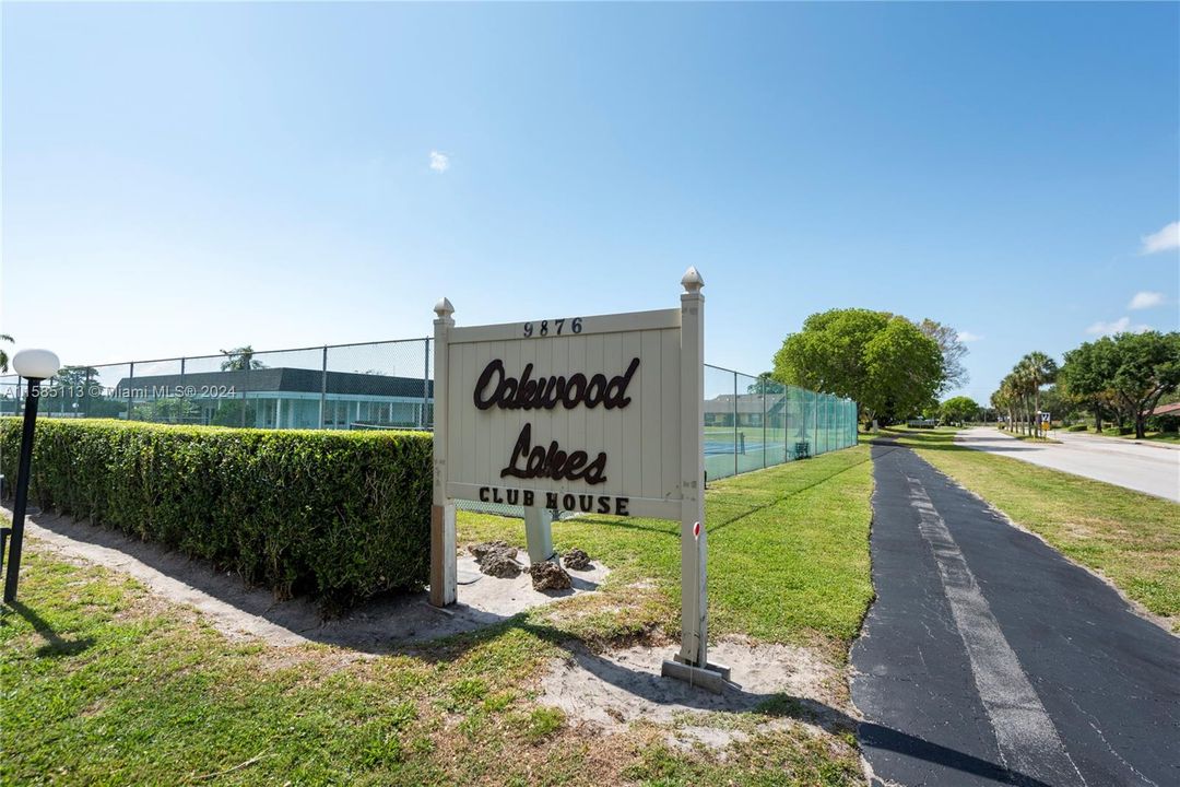 Recently Sold: $299,900 (2 beds, 2 baths, 1316 Square Feet)