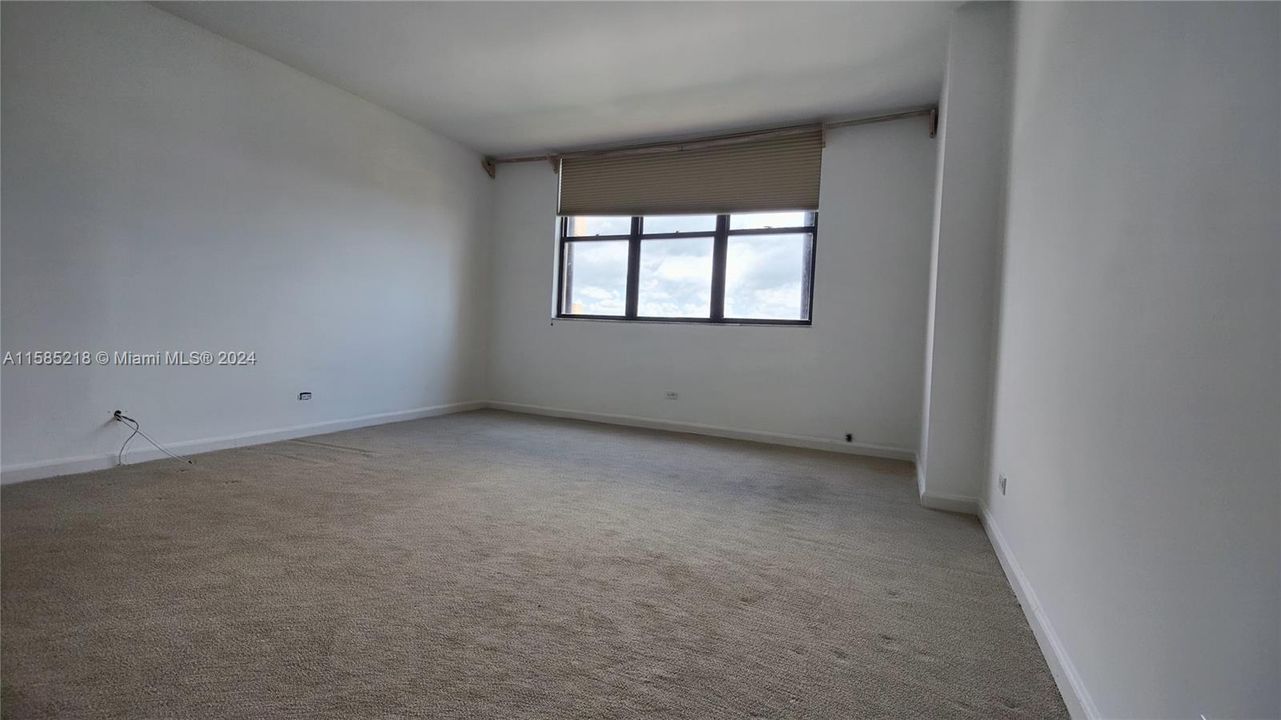 En Venta: $245,000 (2 camas, 3 baños, 1950 Pies cuadrados)