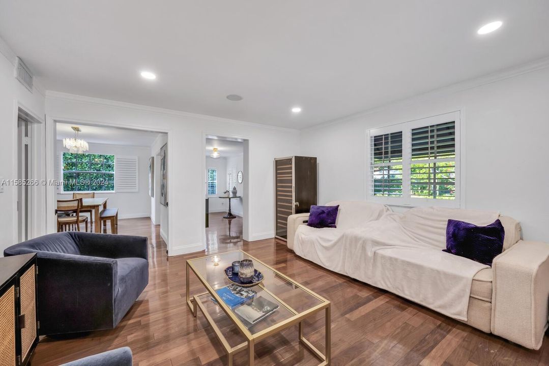 Active With Contract: $1,450,000 (3 beds, 3 baths, 1698 Square Feet)