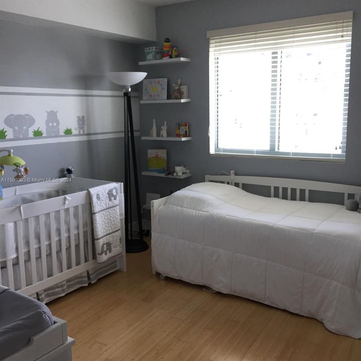 Recently Rented: $4,200 (2 beds, 2 baths, 1158 Square Feet)