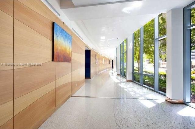 Recently Rented: $4,200 (2 beds, 2 baths, 1158 Square Feet)