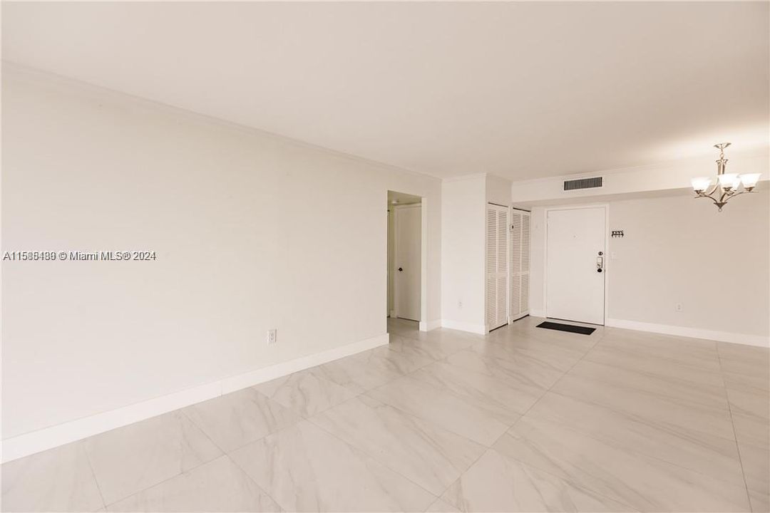 For Rent: $3,200 (2 beds, 2 baths, 1507 Square Feet)