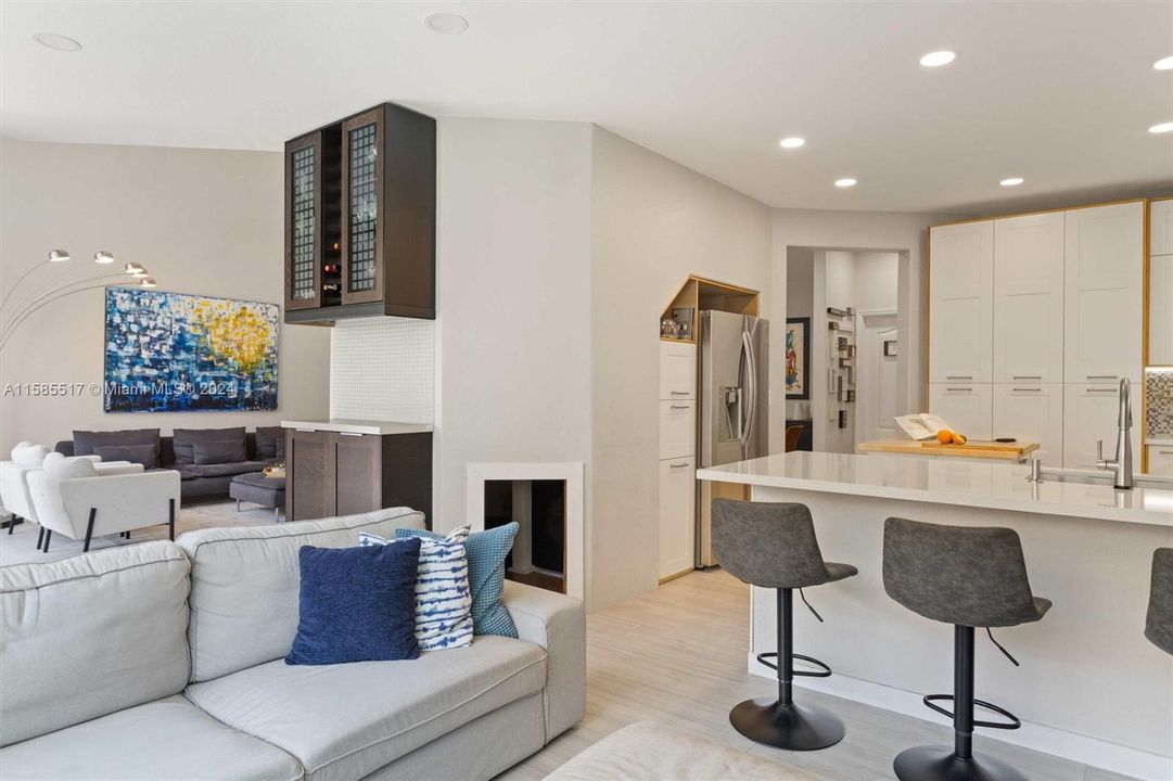 Active With Contract: $748,000 (3 beds, 2 baths, 2276 Square Feet)