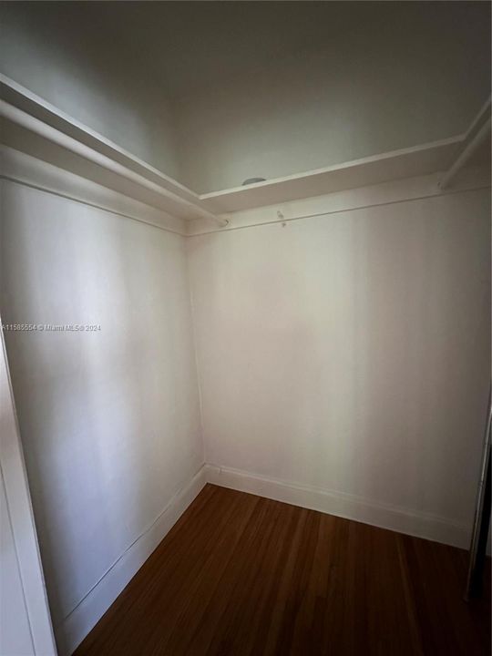 Recently Rented: $2,000 (1 beds, 1 baths, 541 Square Feet)