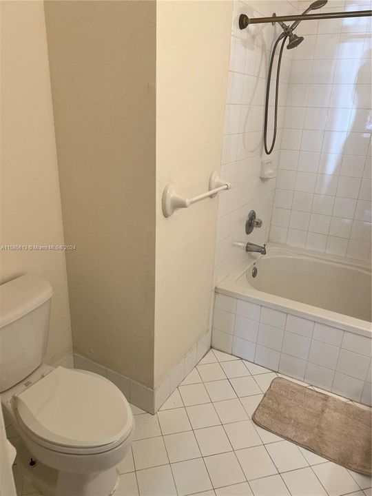 最近租的: $2,900 (3 贝兹, 2 浴室, 1260 平方英尺)