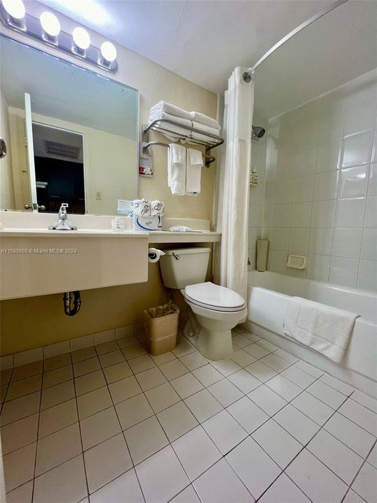 待售: $150,000 (0 贝兹, 1 浴室, 360 平方英尺)