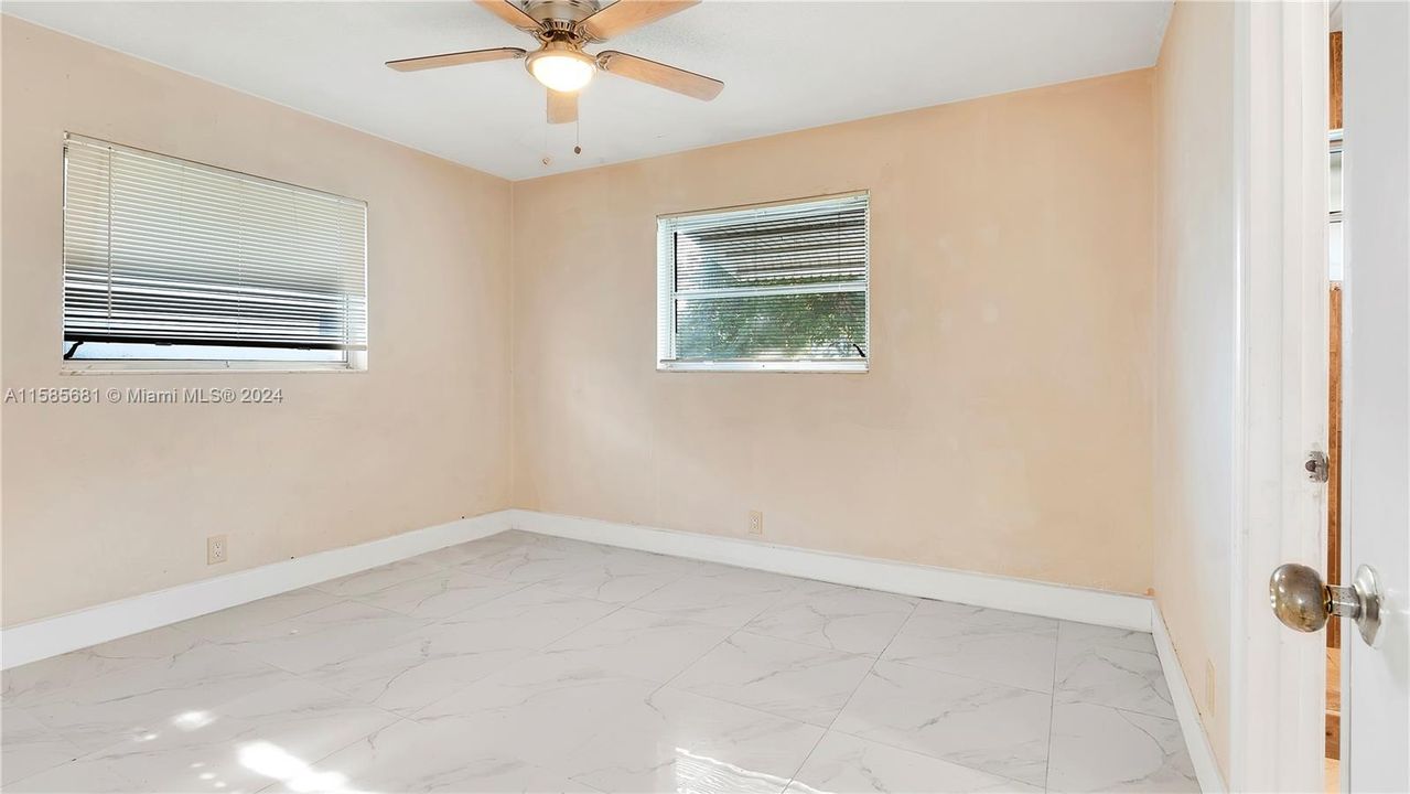 For Sale: $340,000 (2 beds, 2 baths, 1510 Square Feet)