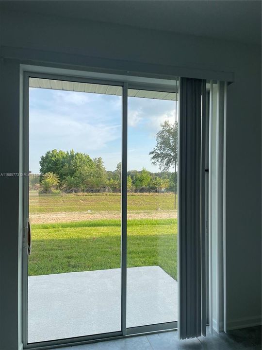 Recently Rented: $2,000 (3 beds, 2 baths, 1689 Square Feet)