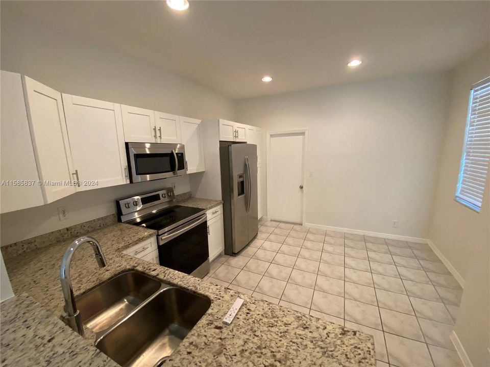 Active With Contract: $3,600 (4 beds, 2 baths, 1737 Square Feet)