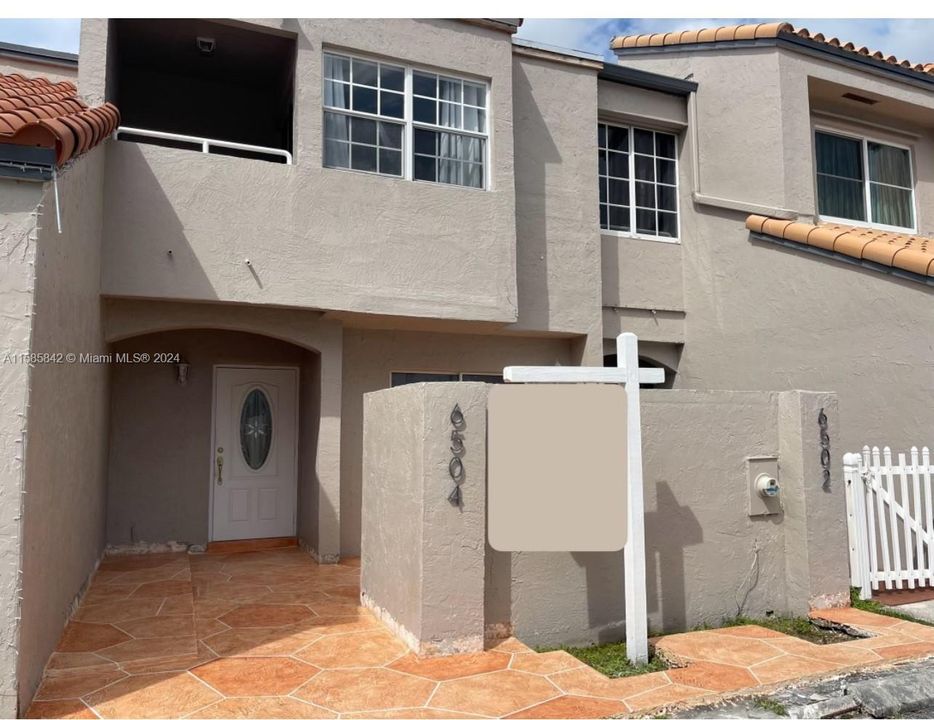 Vendido Recientemente: $425,000 (2 camas, 2 baños, 1170 Pies cuadrados)