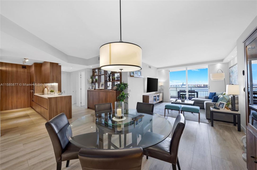 Недавно арендовано: $7,699 (3 спален, 2 ванн, 1640 Квадратных фут)