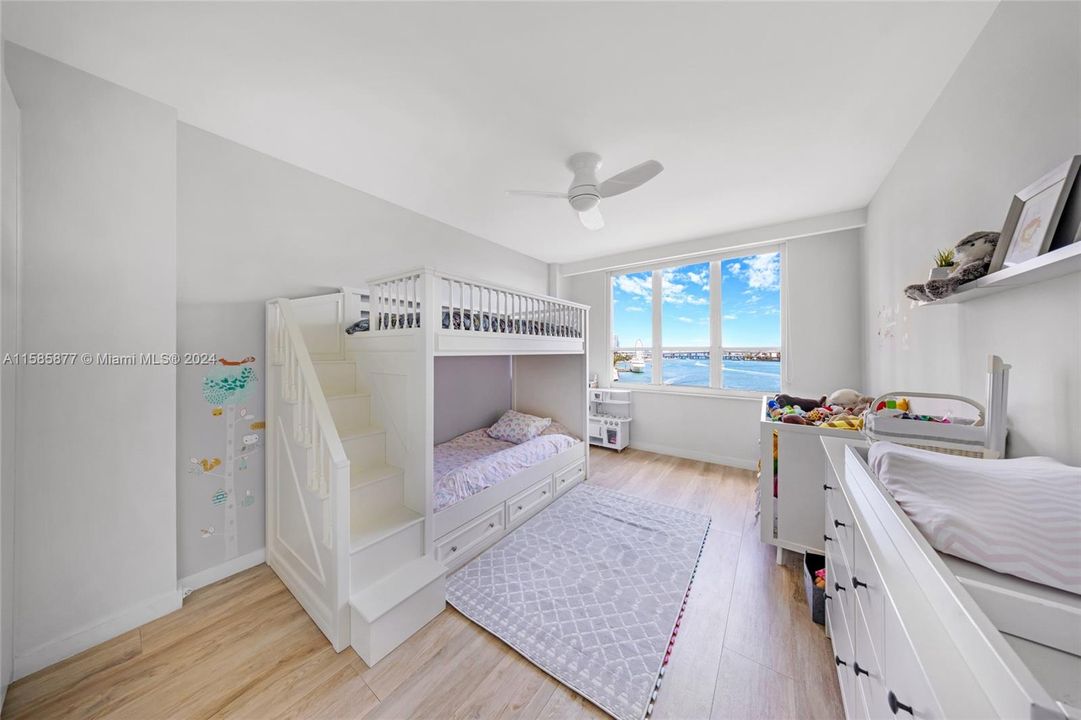 Недавно арендовано: $7,699 (3 спален, 2 ванн, 1640 Квадратных фут)