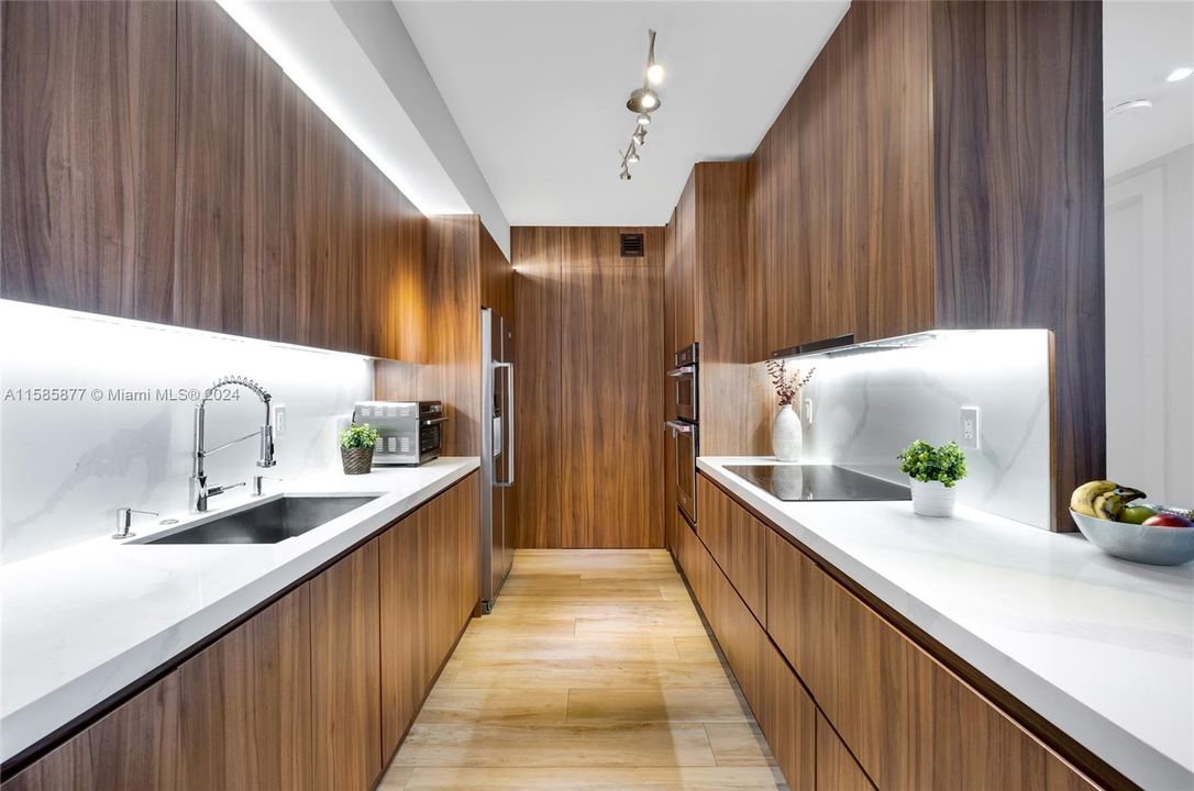 Недавно арендовано: $7,699 (3 спален, 2 ванн, 1640 Квадратных фут)