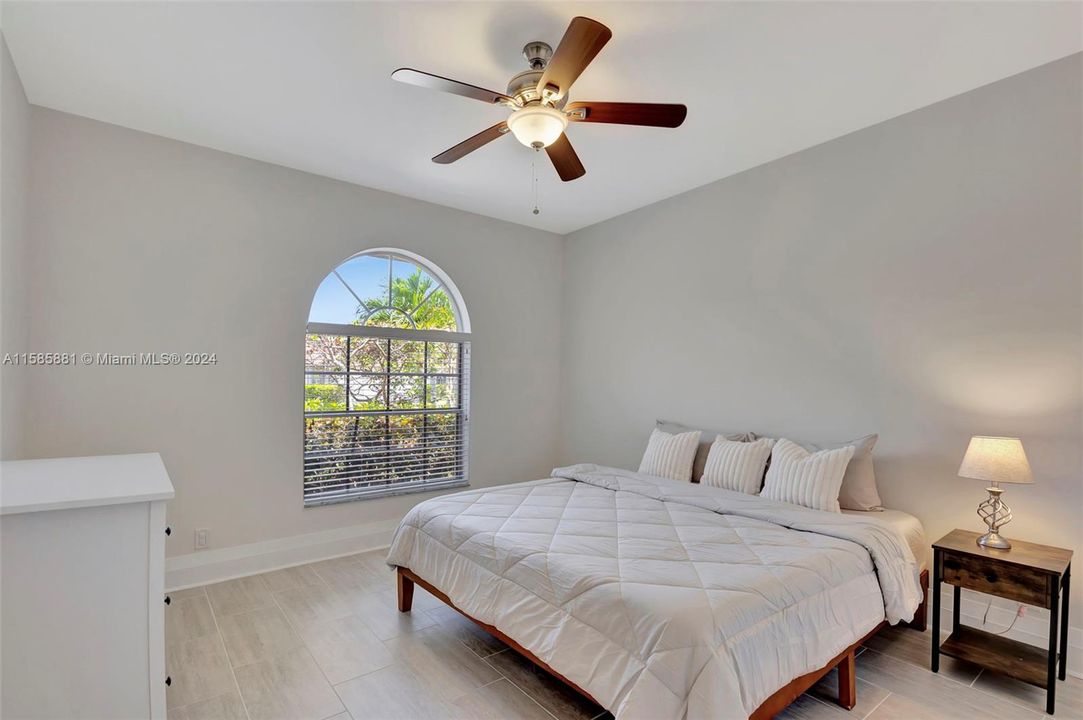 For Sale: $665,000 (3 beds, 2 baths, 1592 Square Feet)