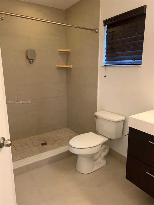 Recently Rented: $2,500 (2 beds, 2 baths, 1120 Square Feet)