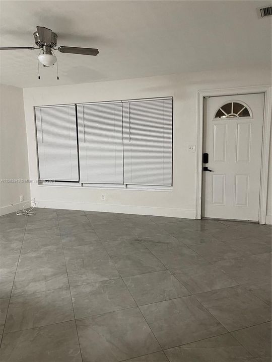 For Rent: $3,000 (3 beds, 1 baths, 1403 Square Feet)