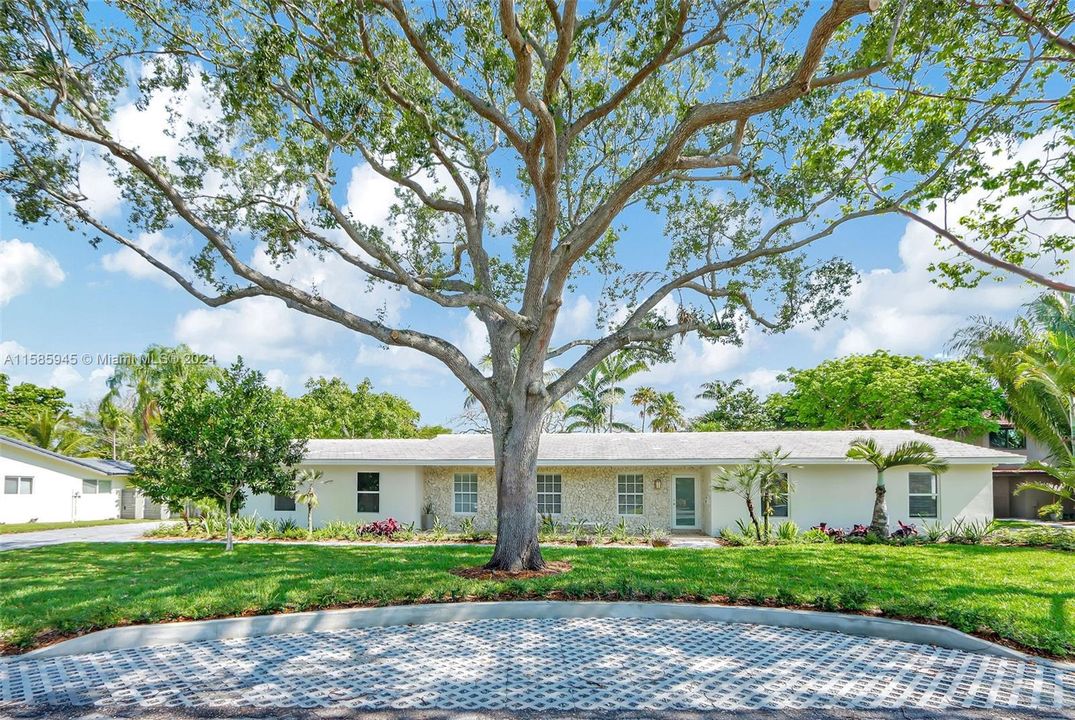 Active With Contract: $1,099,000 (4 beds, 2 baths, 2080 Square Feet)