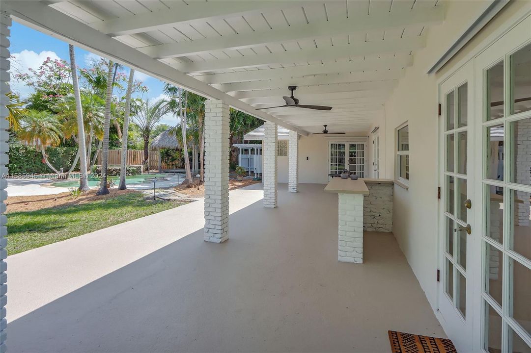 Active With Contract: $1,099,000 (4 beds, 2 baths, 2080 Square Feet)