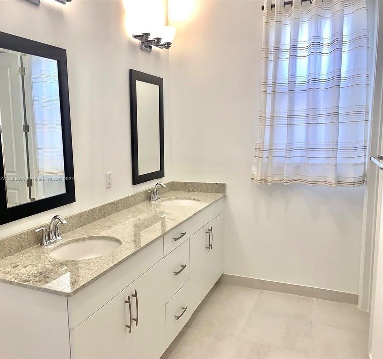 Active With Contract: $3,500 (3 beds, 2 baths, 1692 Square Feet)