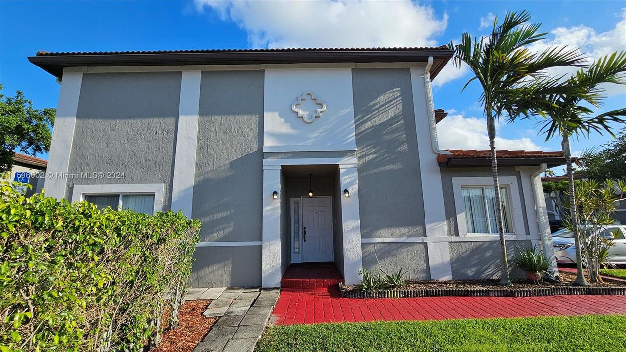 Recently Rented: $3,500 (4 beds, 3 baths, 1613 Square Feet)