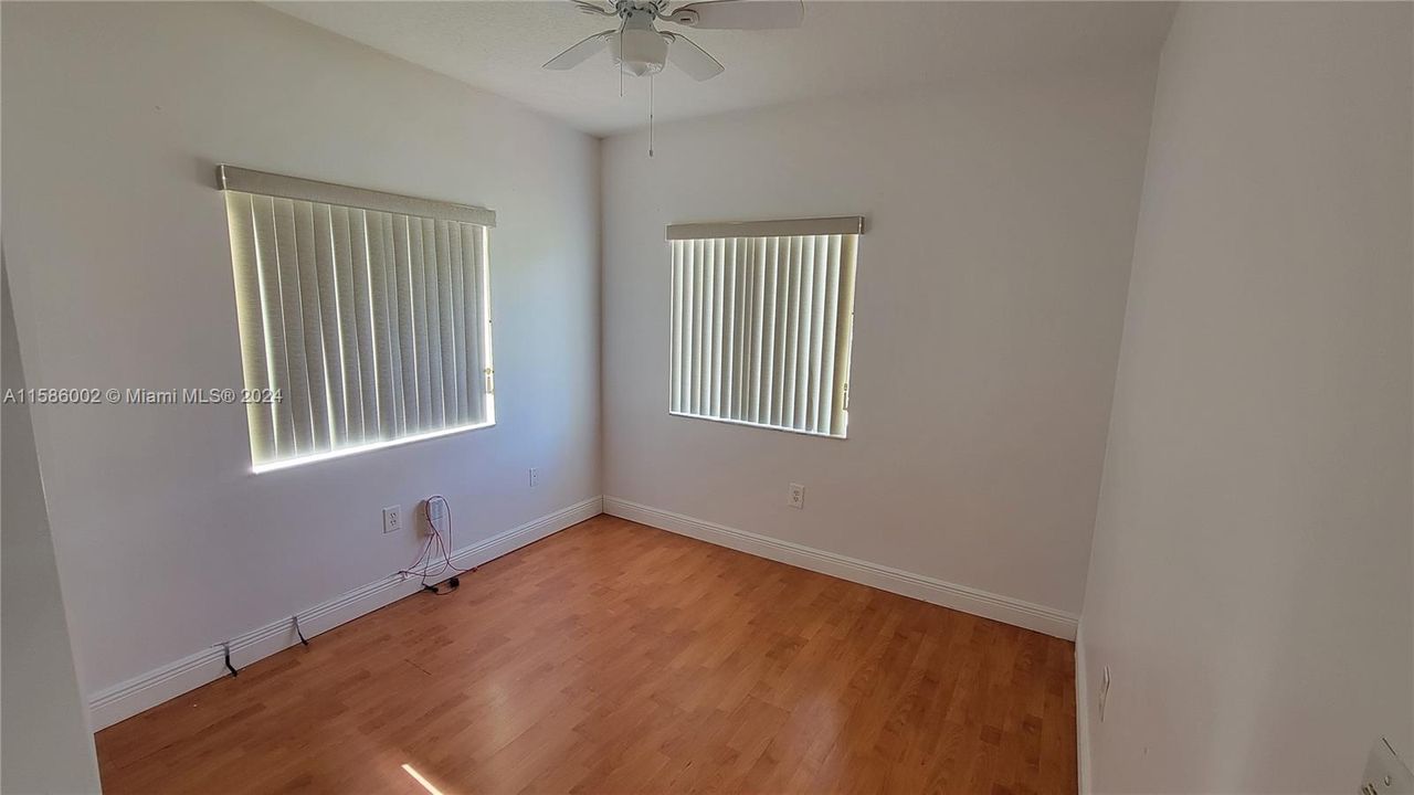 Recently Rented: $3,500 (4 beds, 3 baths, 1613 Square Feet)