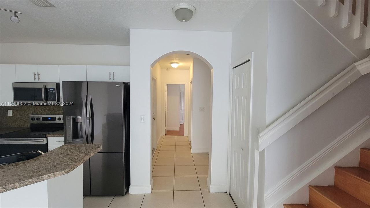 Recently Rented: $3,500 (4 beds, 3 baths, 1613 Square Feet)