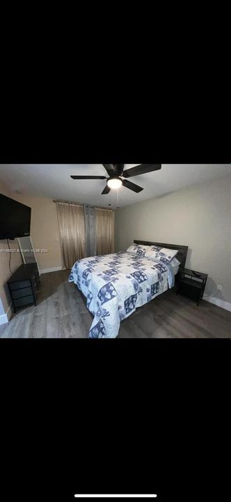 For Rent: $2,300 (3 beds, 2 baths, 1546 Square Feet)