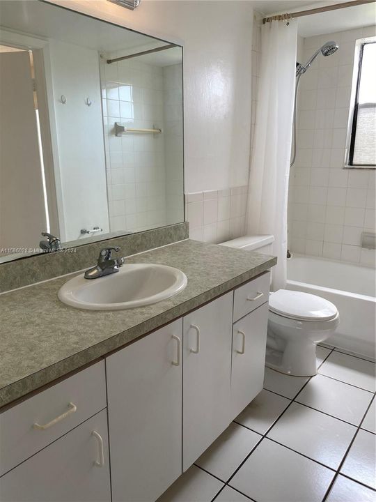 Recently Rented: $1,550 (1 beds, 1 baths, 768 Square Feet)