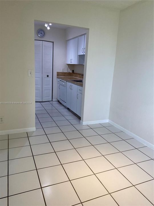 Recently Rented: $1,550 (1 beds, 1 baths, 768 Square Feet)