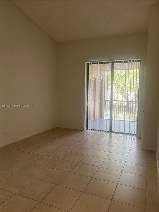 Recently Rented: $2,295 (2 beds, 2 baths, 1061 Square Feet)