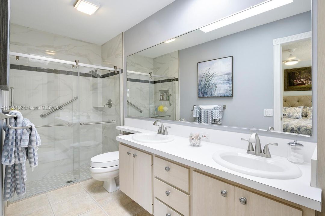 Vendido Recientemente: $299,000 (2 camas, 2 baños, 1152 Pies cuadrados)