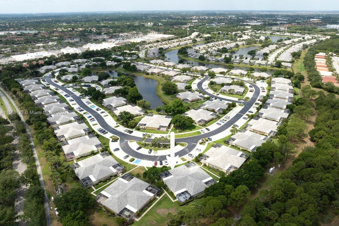 Vendido Recientemente: $299,000 (2 camas, 2 baños, 1152 Pies cuadrados)