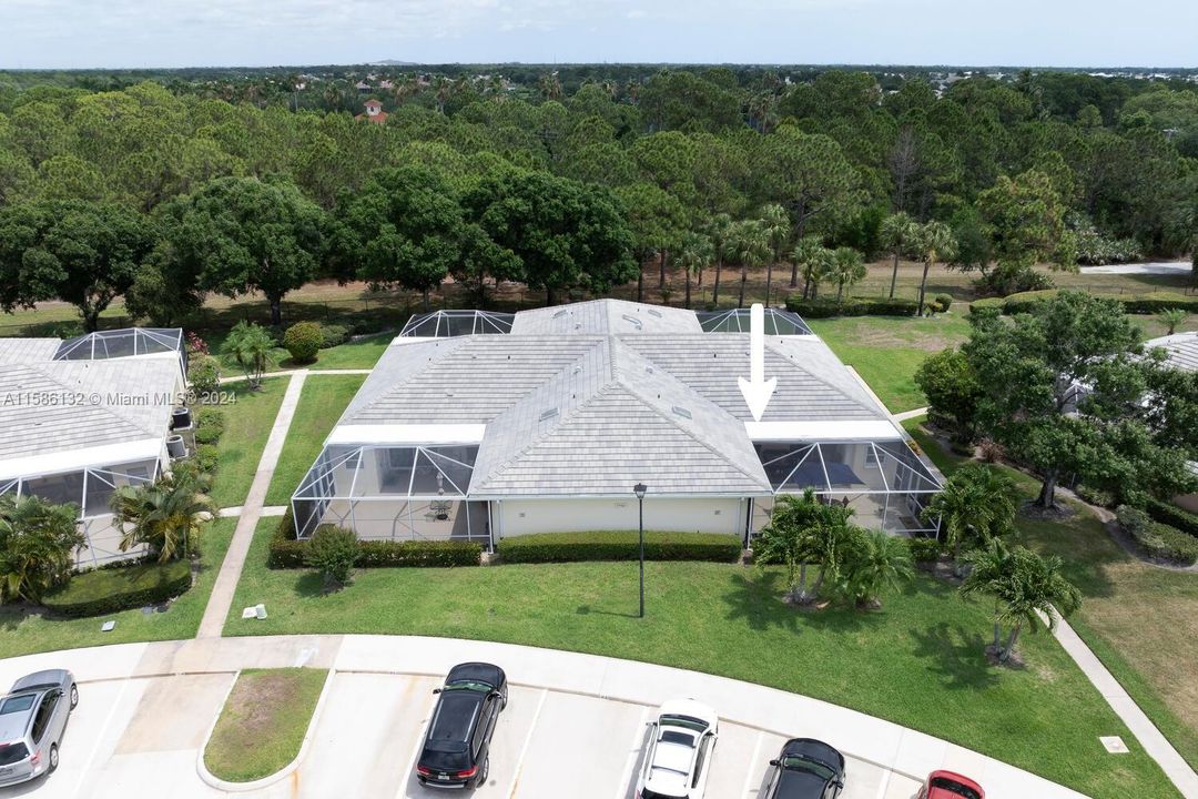 Vendido Recientemente: $299,000 (2 camas, 2 baños, 1152 Pies cuadrados)