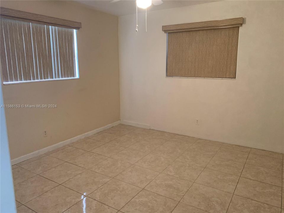 For Rent: $3,200 (3 beds, 2 baths, 1720 Square Feet)