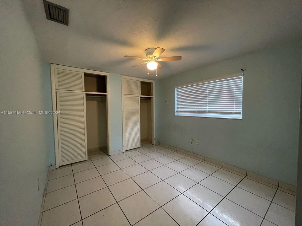 Recently Rented: $3,400 (3 beds, 2 baths, 1611 Square Feet)